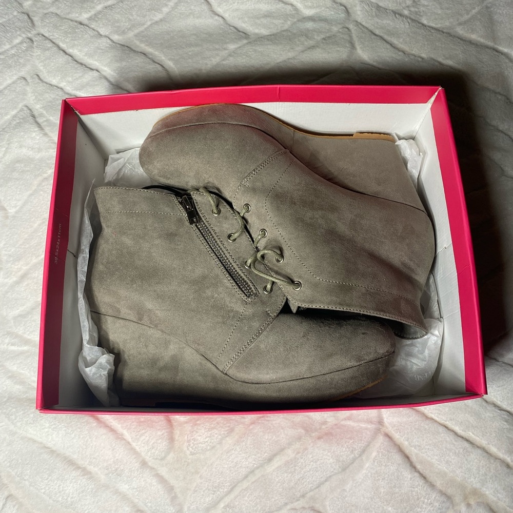 JustFab Ophelia Grey Wedge Booties Size 11 New In Box Ankle Boot